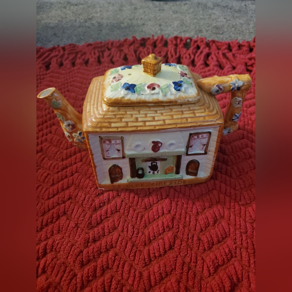 Occupied Japan Cottage Ware Maruhon Ceramic Tea Pot Cottagecore Hearth FirePlace